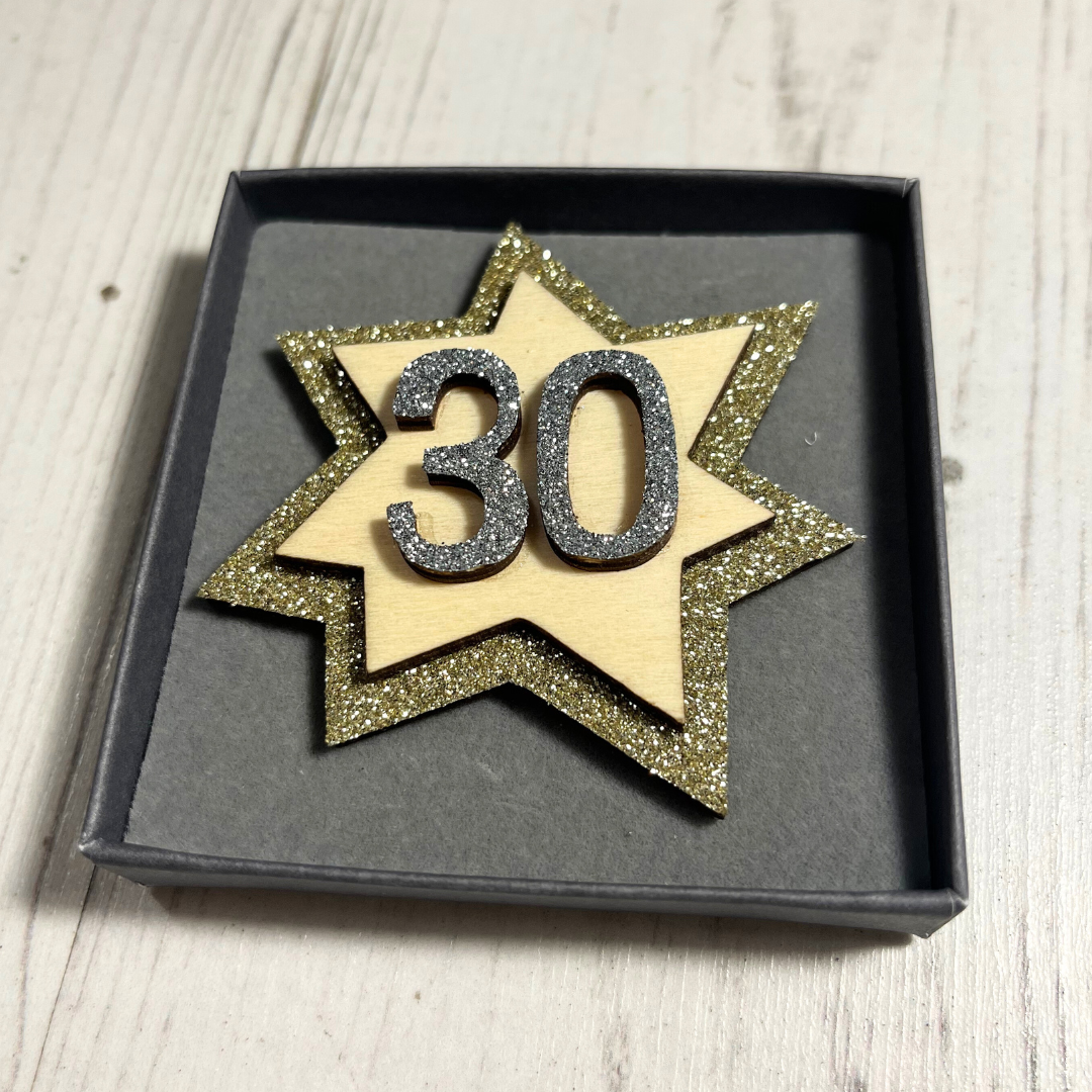 <!-- 007--> Glittery 30th Birthday Badge