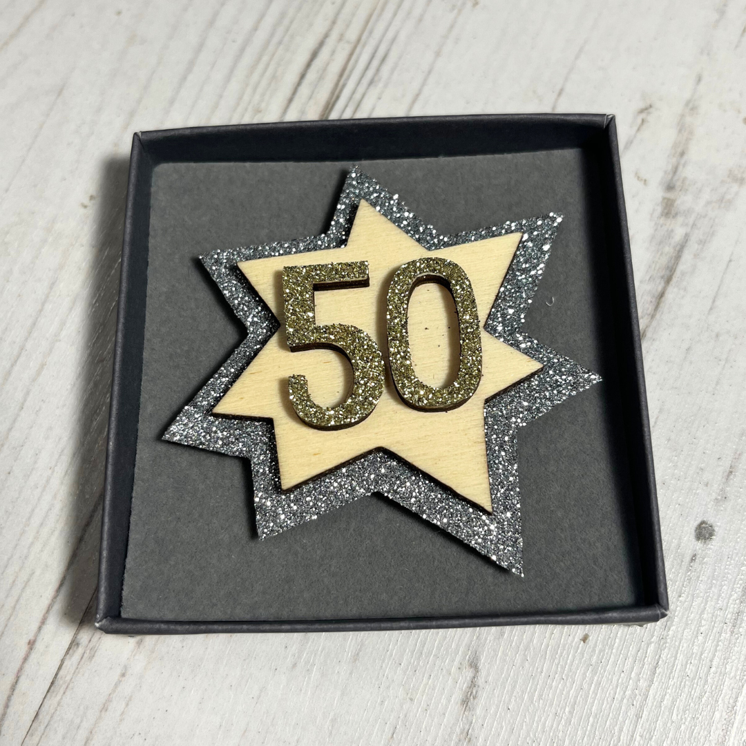 <!-- 005--> Glittery 50th Birthday Badge
