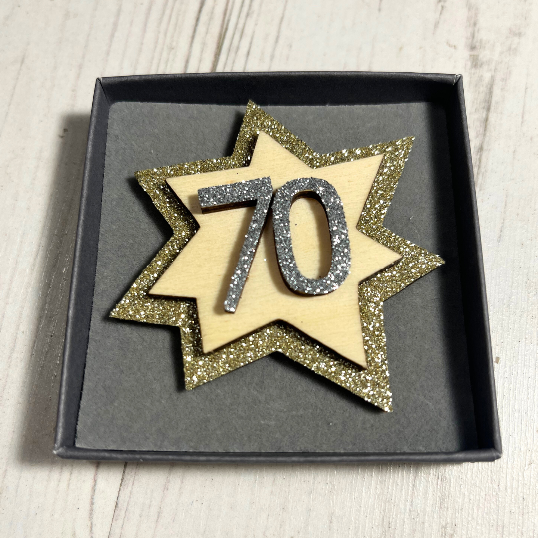 <!-- 003--> Glittery 70th Birthday Badge