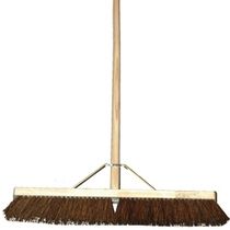 18" Yard Broom - Bass Bristle c/w Wooden Handle with Metal Support to Handle