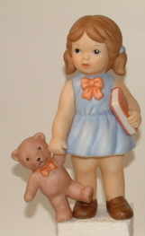 SB067 Girl with teddy