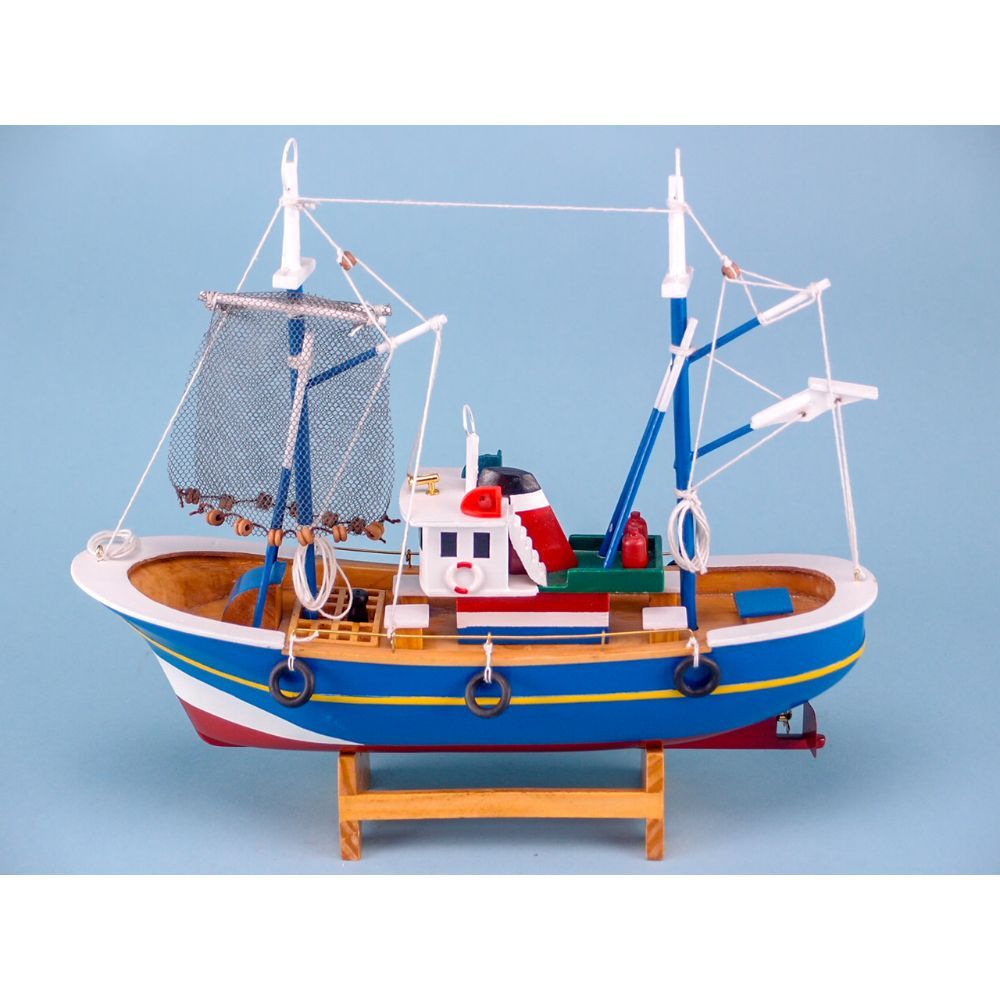 14224 Blue trawler with hanging nets