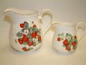 FC045/46/47 Set of 3 cream jugs - strawberries