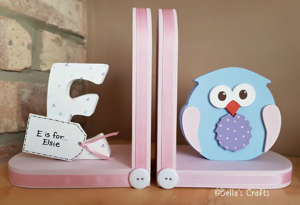Initial and Owl bookends