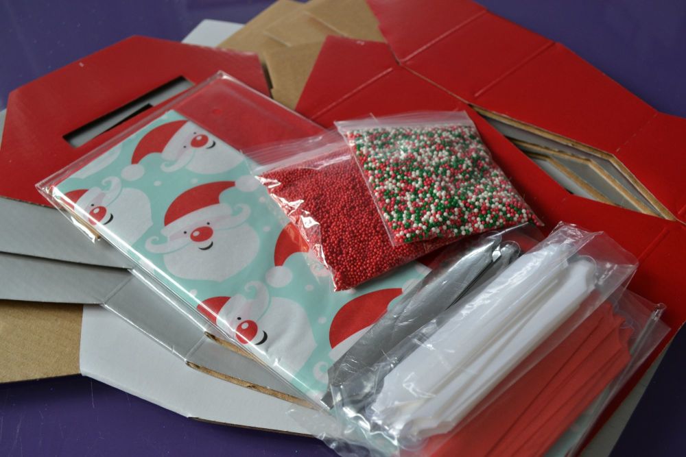  Cupcake Bouquet Box - Christmas SANTA Collection x 4 boxes & Bows