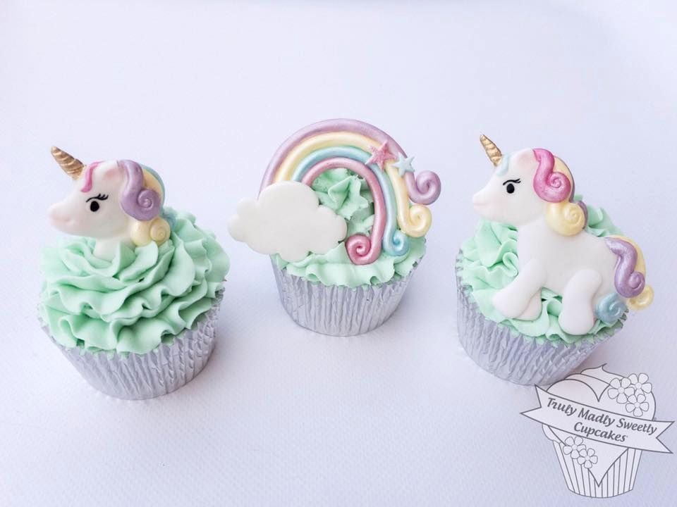 Truly Sweetly Madly Cupcakes Mould - Unicorn