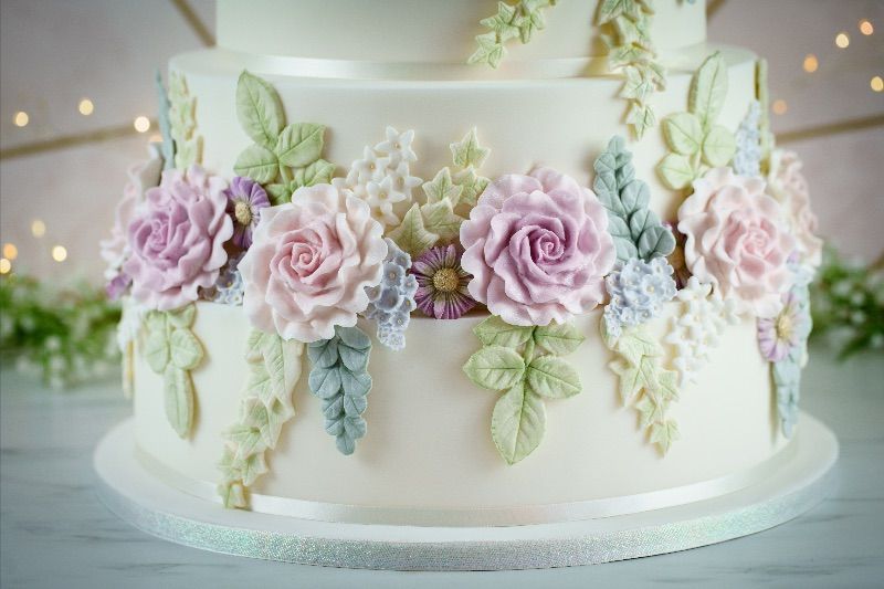 Karen Davies Cake Decorating Mould - TRAILING LEAVES
