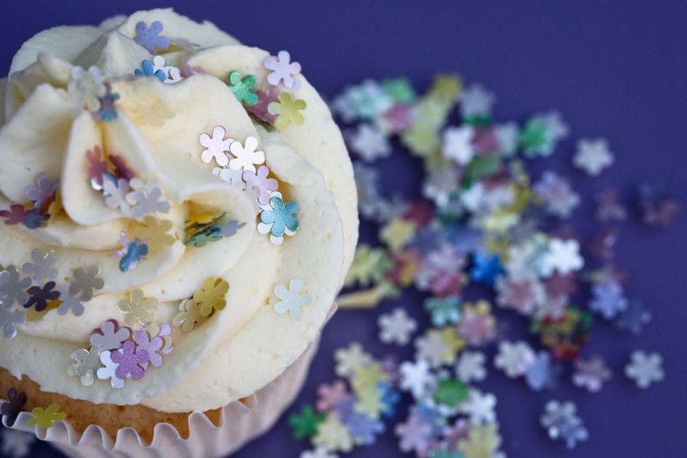 Purple Cupcakes - Sparkle Flakes 1g - Rainbow Flowers (V)
