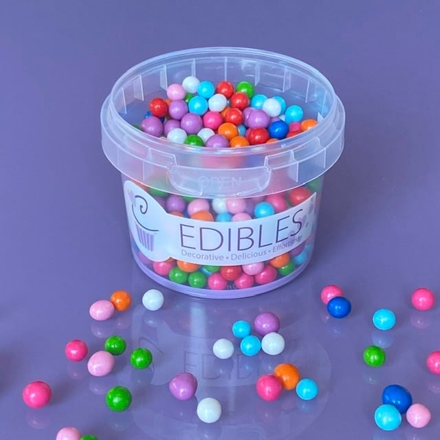 Chocolate Filled Candy Pearls 80g 6mm - CLOWNING AROUND