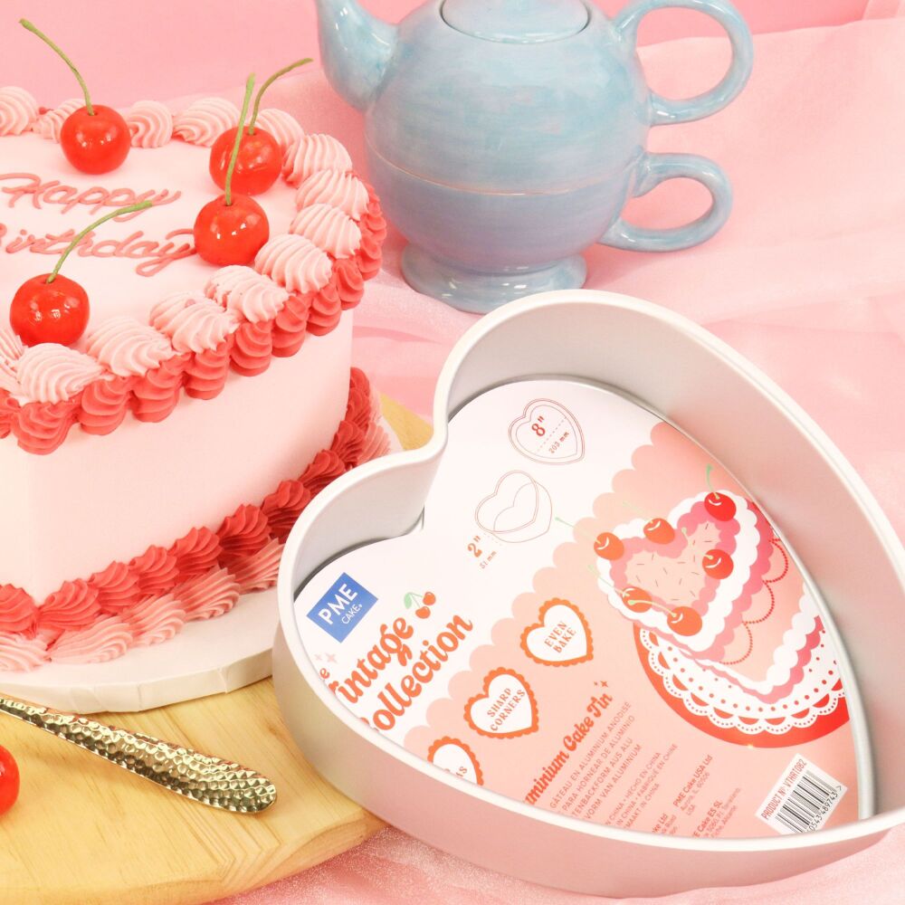PME - Vintage Cake Tin - HEART 8"