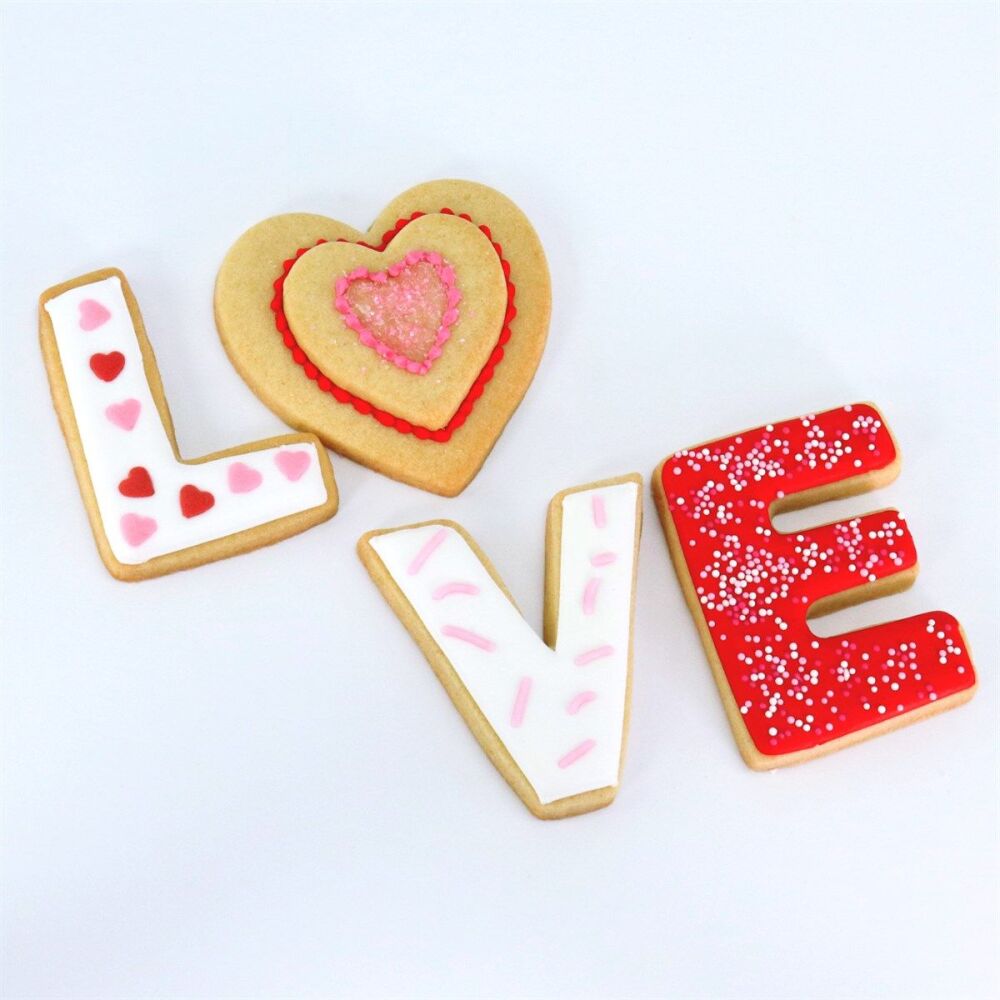 PME - Valentines Cookie Cutter Set of 5 - LOVE