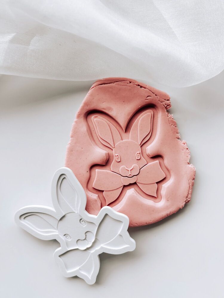 Boss Embossers - Debosser & Cutter - BUNNY HEAD WITH BOW