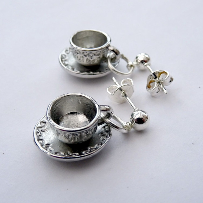 Vintage style silver teacup stud earrings VE052