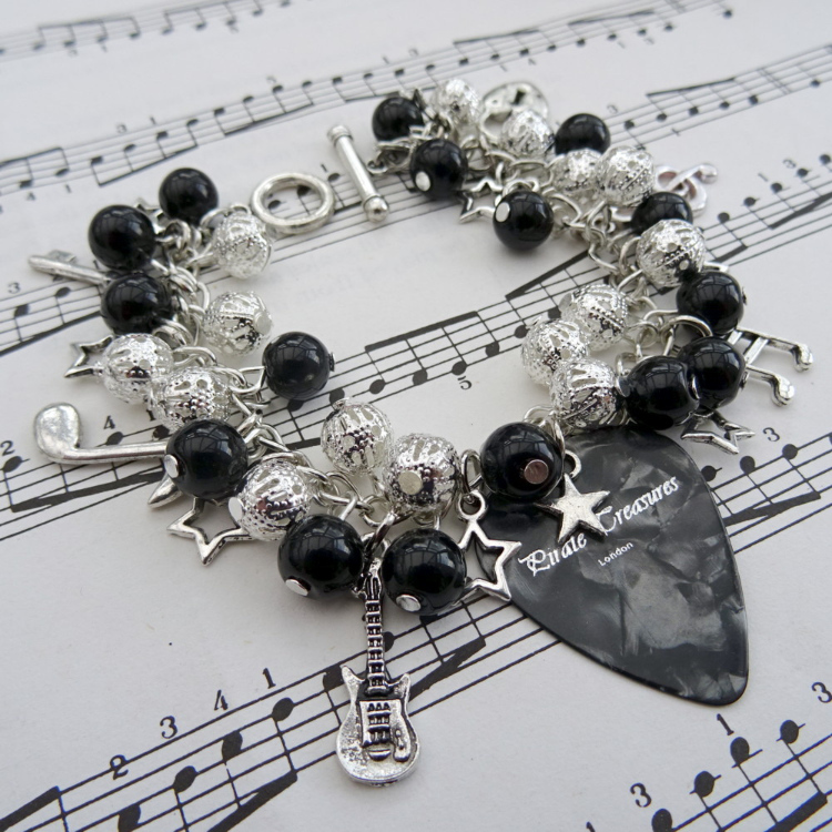 Rock'n'Roll Star plectrum charm bracelet in black CCB060