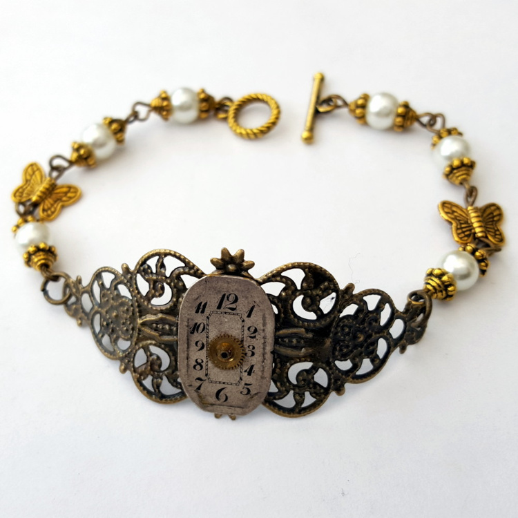 Steampunk beaded bracelet with vintage watch face SB005