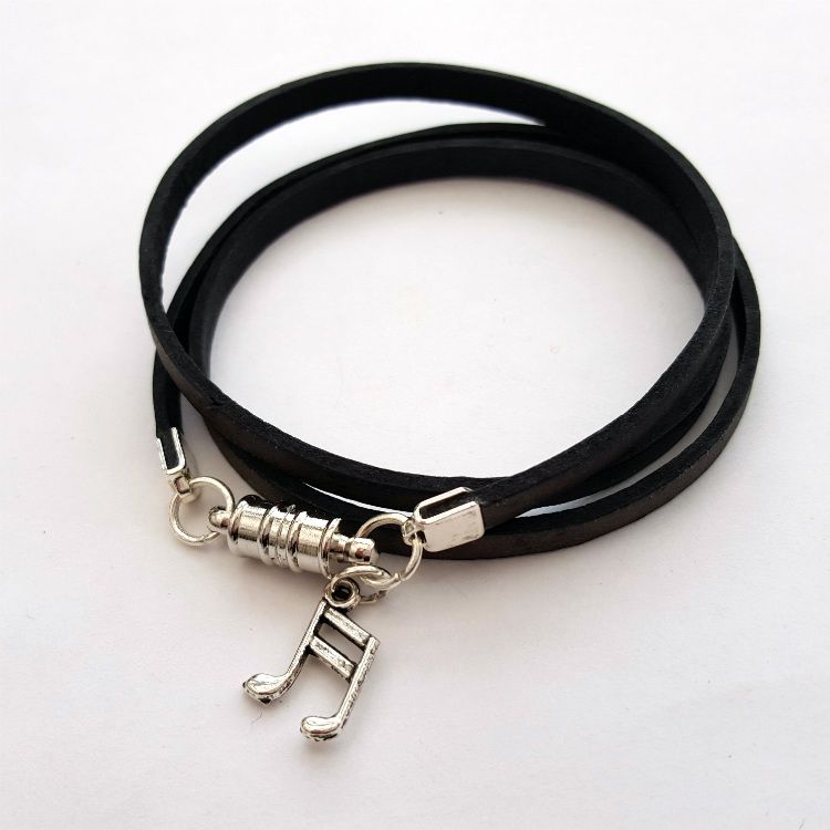 Leather wrap bracelet with music note in antique black MB006