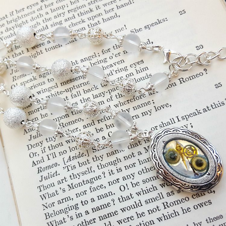 Steampunk silver locket with vintage style beaded chain SN134