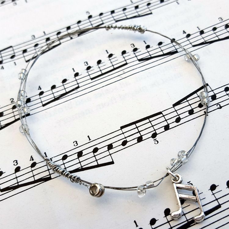 Guitar string bracelet with clear beads & music note charm (20cm circumference) GSB014