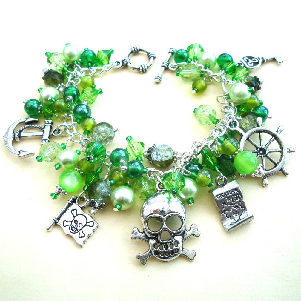 PCB064 Green beads pirate charm bracelet