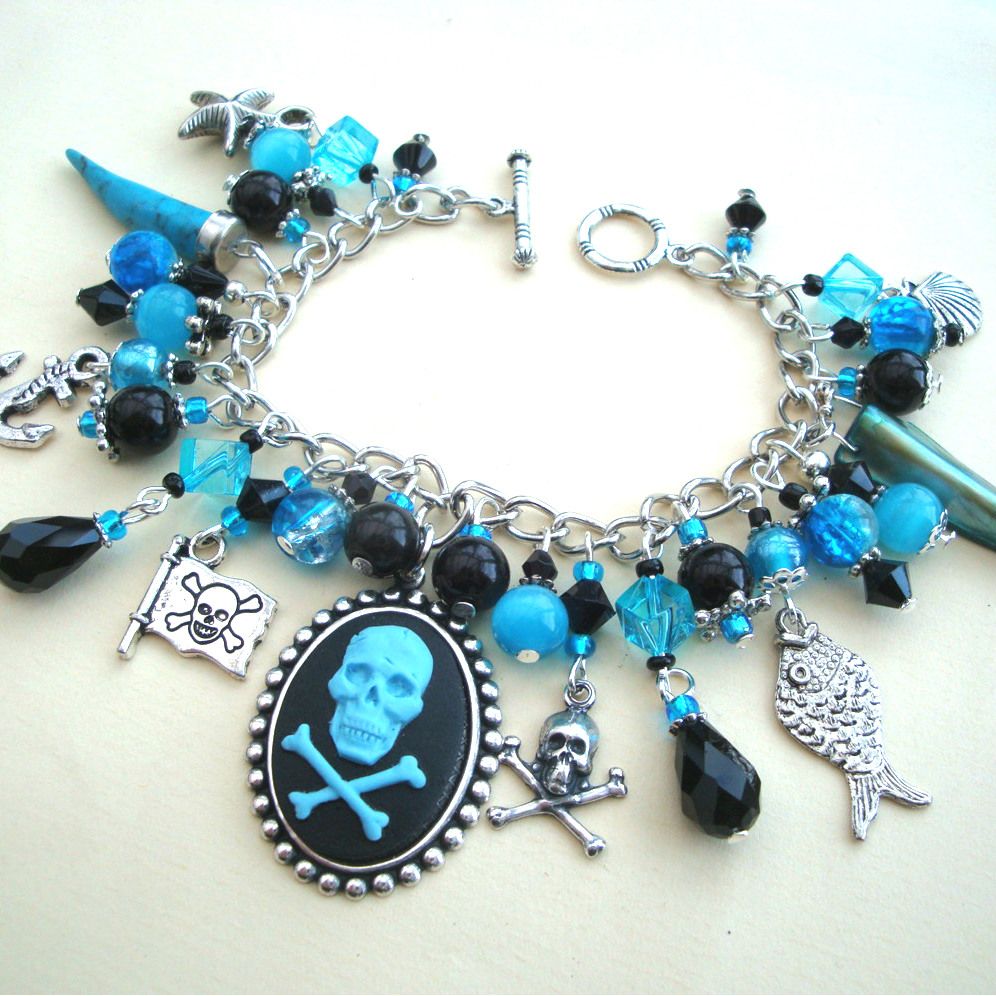 PCB077 Turquoise pirate cameo charm bracelet