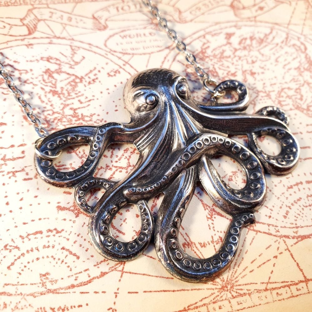 Vintage antique silver octopus necklace VN003