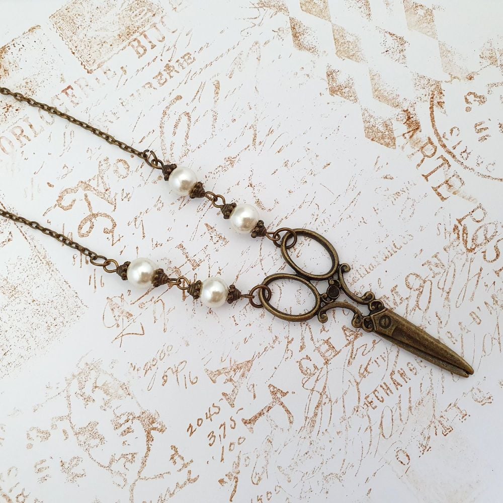 Antique bronze vintage inspired scissors necklace VN060
