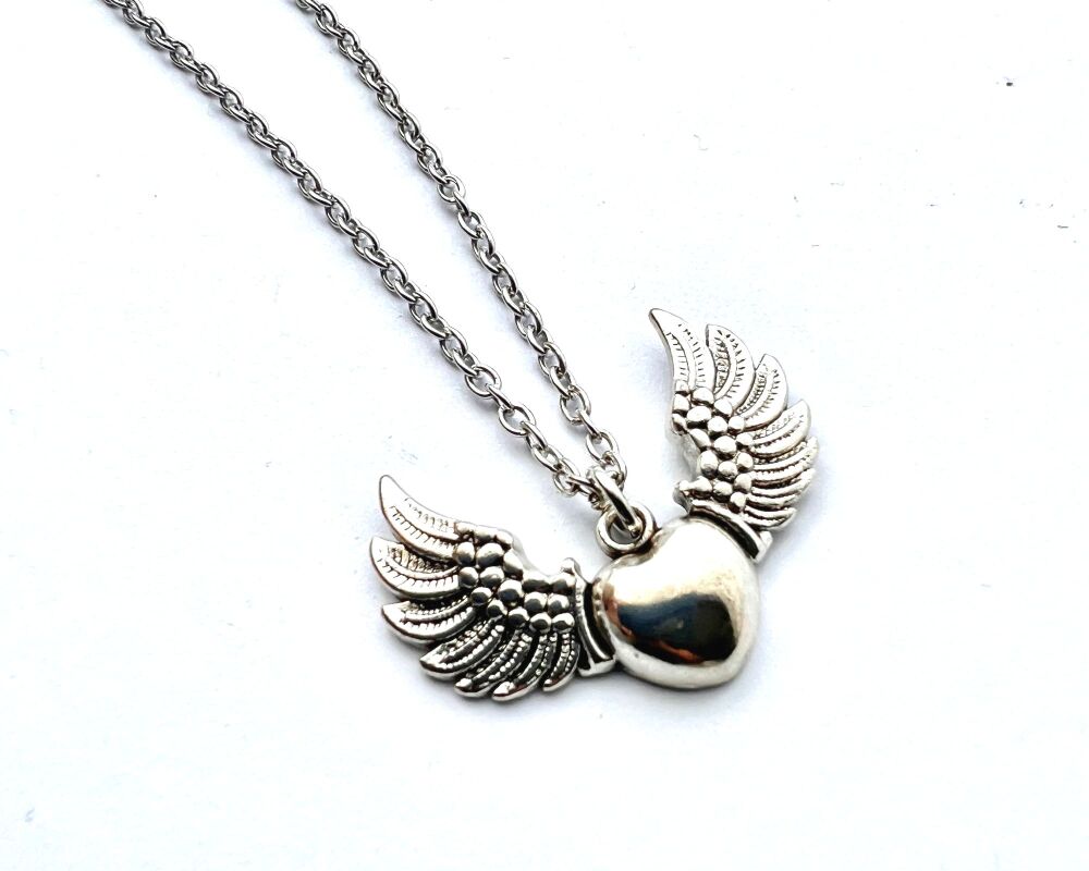 Winged heart charm necklace in antique silver tone VN097