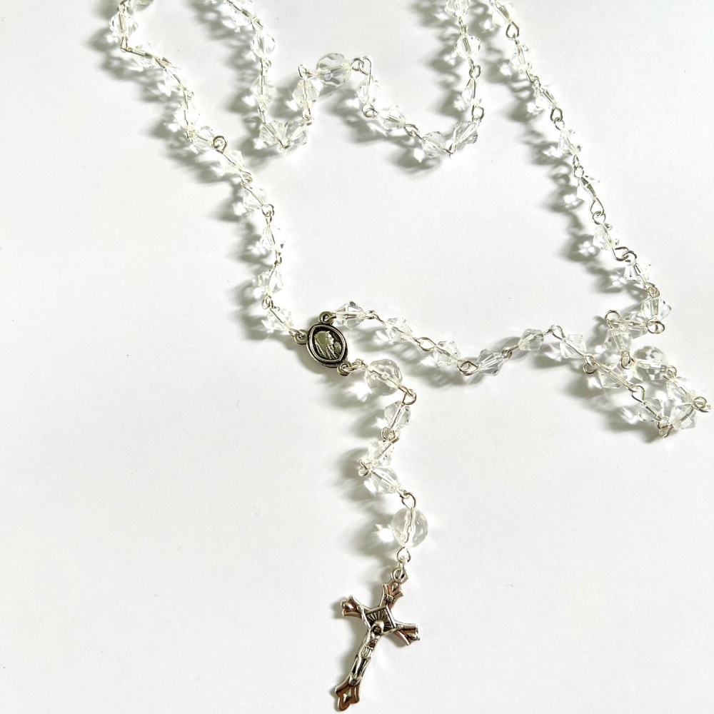 Rosary beaded necklace with clear glass beads