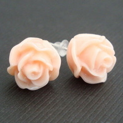 Vintage style pale pink rose flower earrrings VE021