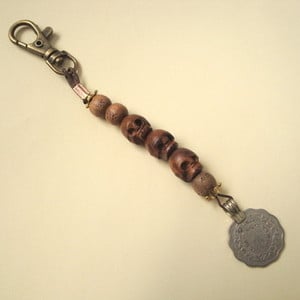 Men's jeans/belt loop charm with wooden skull beads & Kuchi coin MBC003