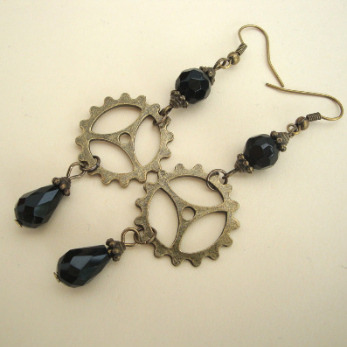 Steampunk cog and black beads earrings SE017