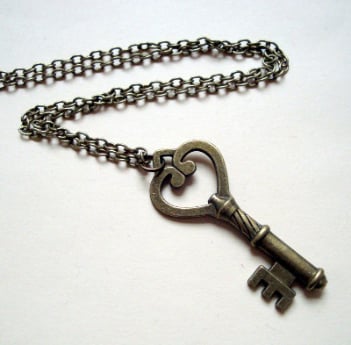Vintage inspired key charm necklace in bronze VN094