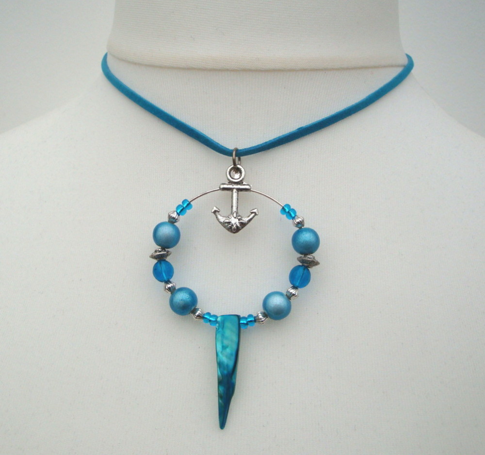 Turquoise shell hoop pirate neckace on suede PN022