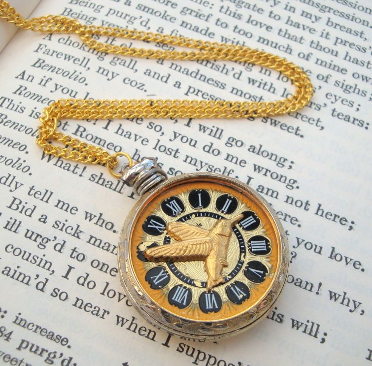 Steampunk necklace with pocket watch and hummingbird SN102