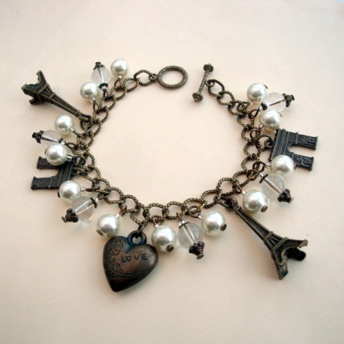 Vintage inspired Paris Eiffel Tower charm bracelet in bronze VCB023