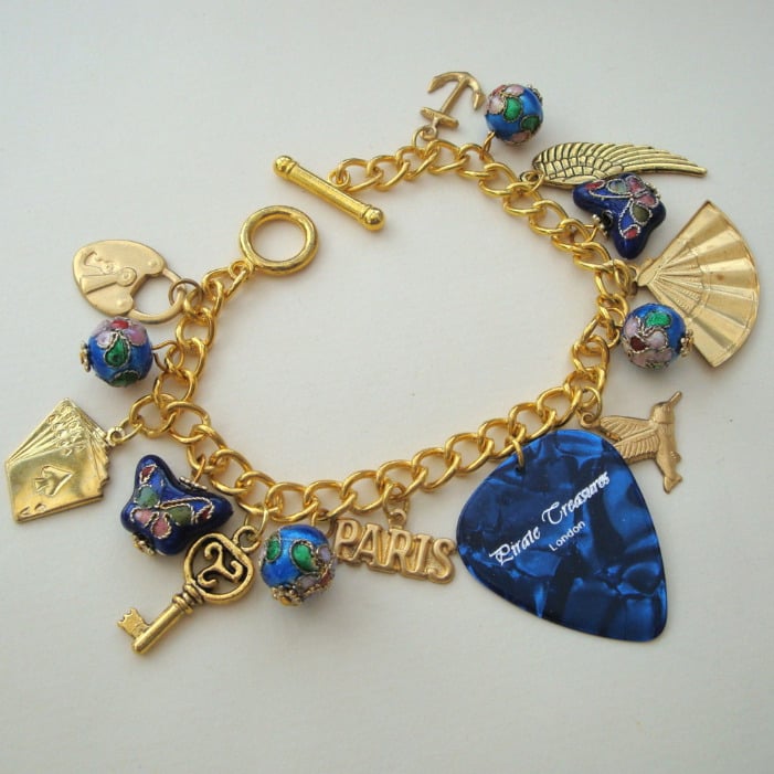 CCB045 Blue plectrum & brass charm bracelet