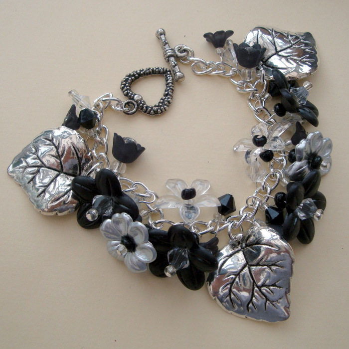 Black and Silver floral beaded charm bracelet CCB026