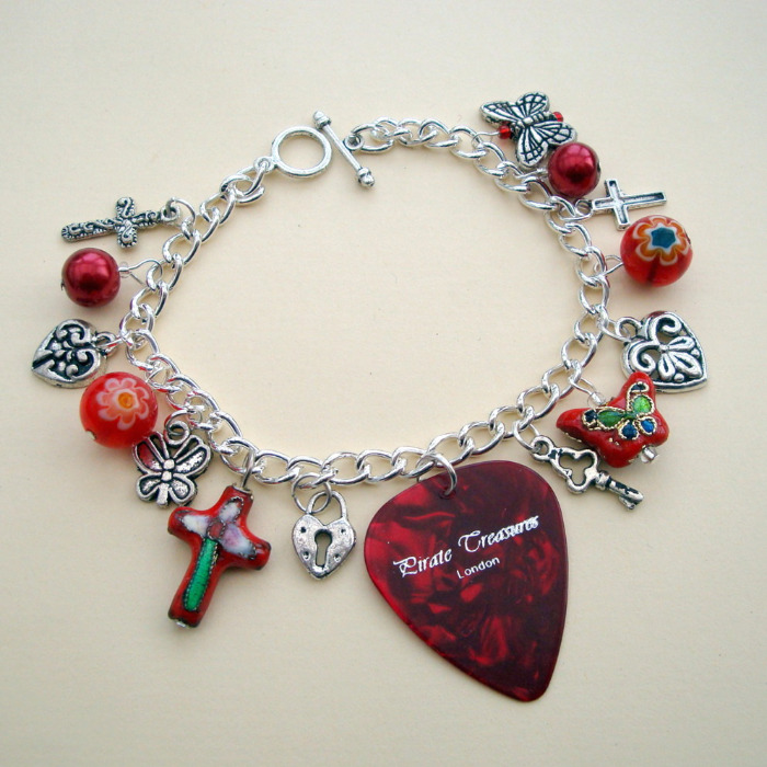 Red plectrum charm bracelet CCB028