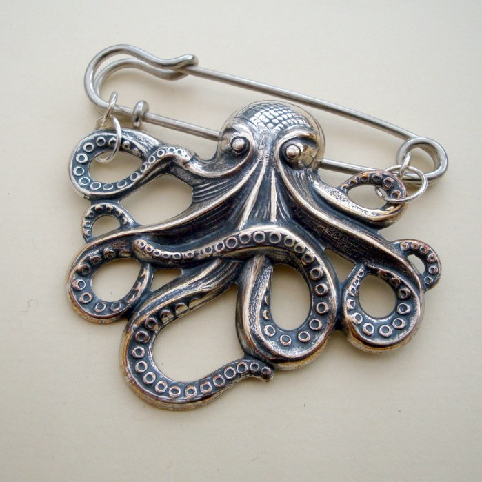 Silver octopus kilt pin brooch VKP001