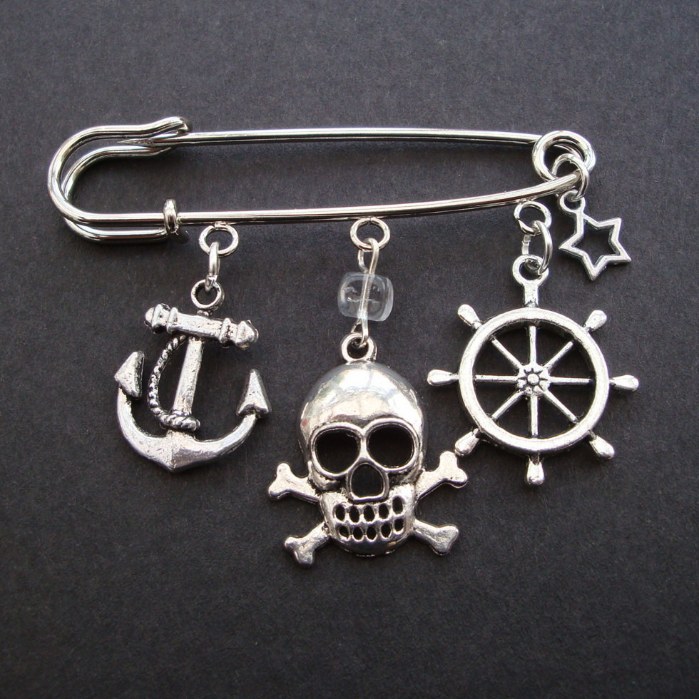 PKP004 Silver charms pirate kilt pin brooch
