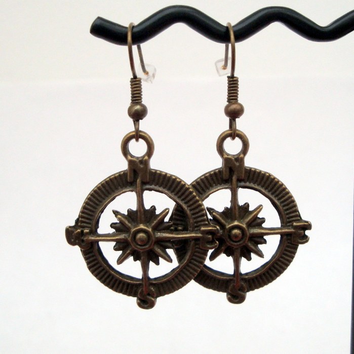 Pirate bronze compass charm earrings PE047