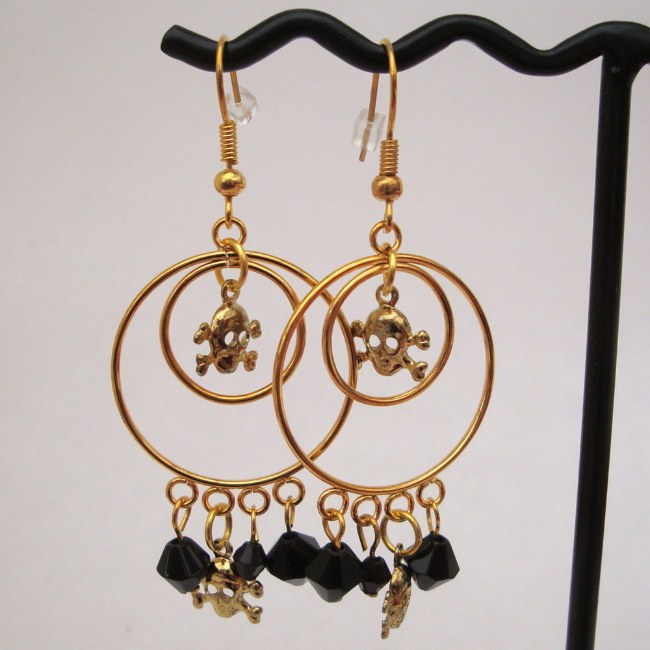 PE022 Gold double hoop pirate earrings