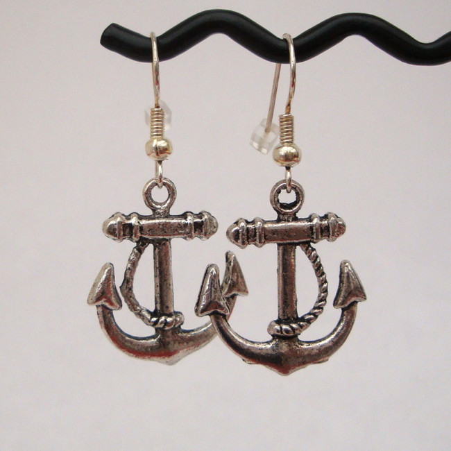 Silver anchor nautical pirate earrings PE005