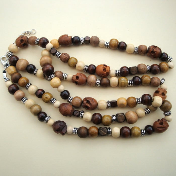 MN018 Long wooden beads & skulls necklace