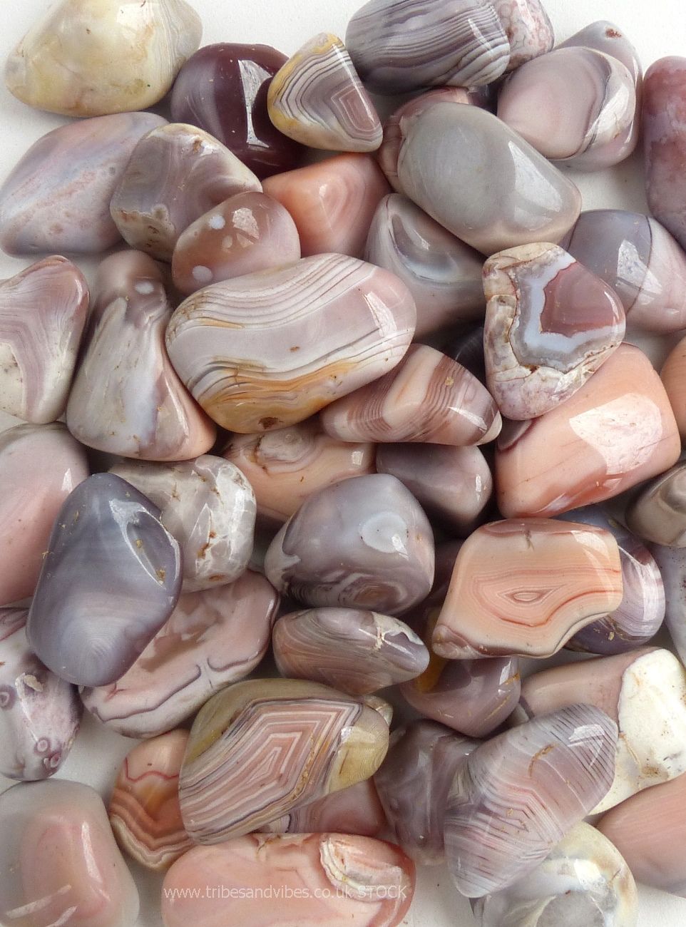 Botswana Agate grey pink Crystal Tumbled Stones 20-25mm (stock)