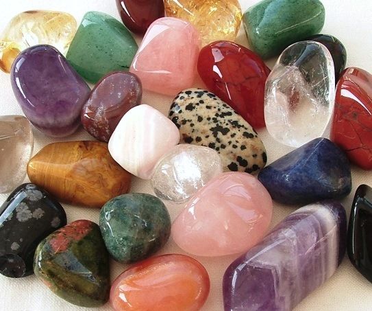 Crystals to help you with New Year's Resolutions