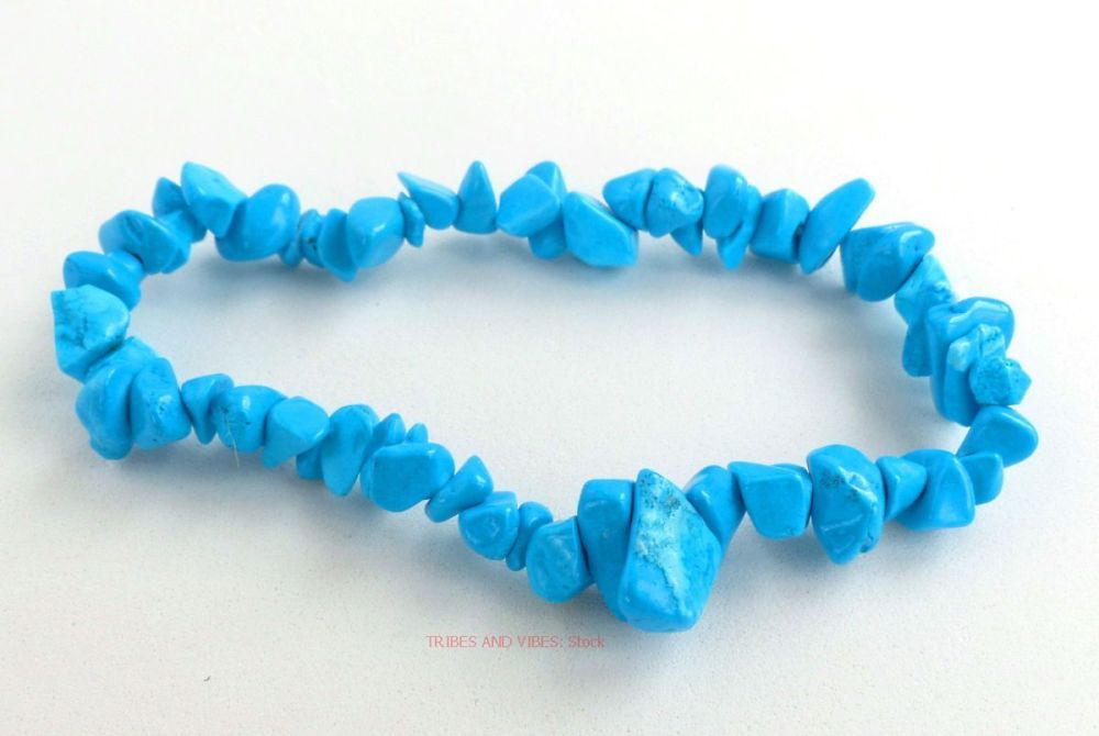 Blue Howlite Crystal Chips Bracelet (stock)
