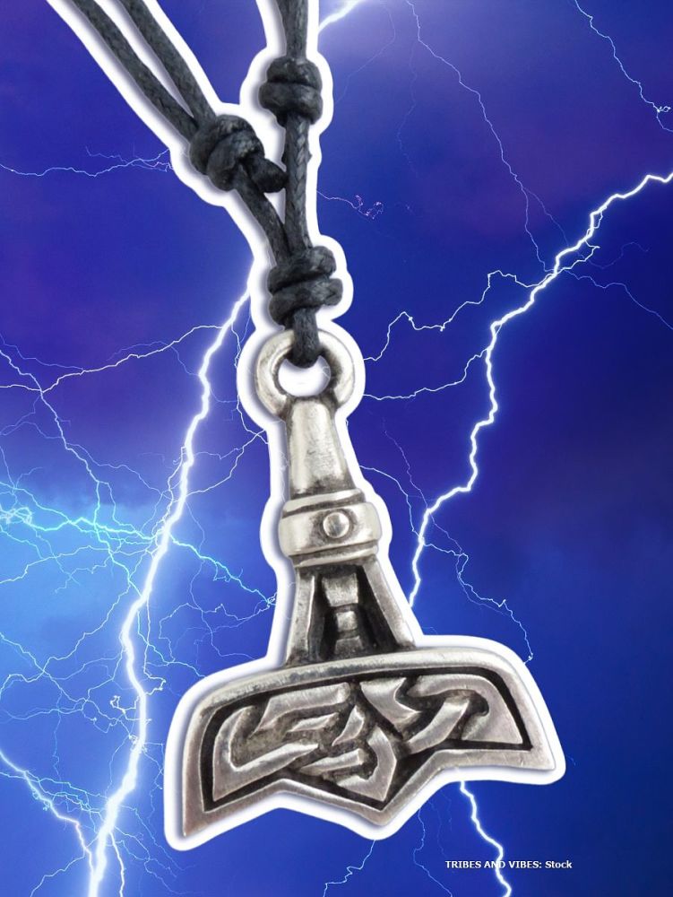 Thors Hammer Knotwork Pendant Necklace (stock)