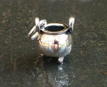 Witch Cauldro Charm Sterling Silver (stock)