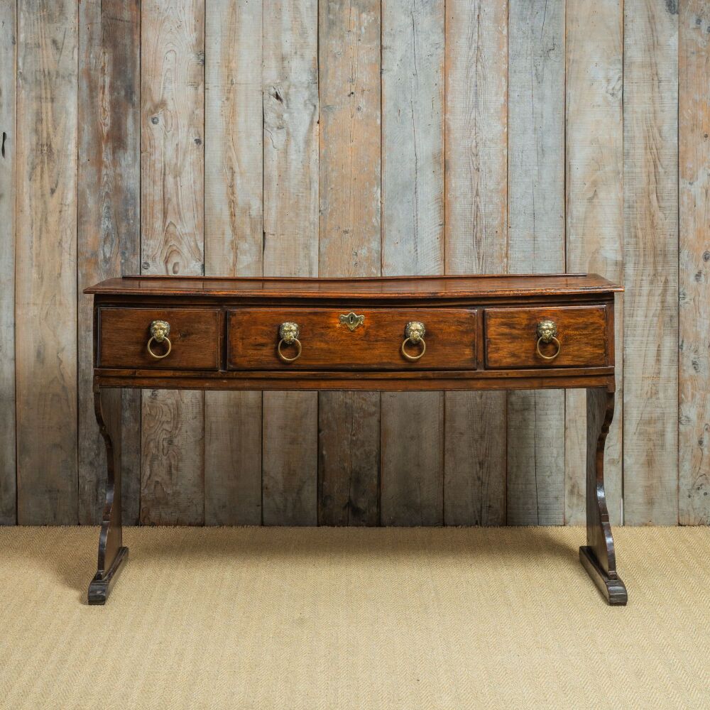 Somerset dresser